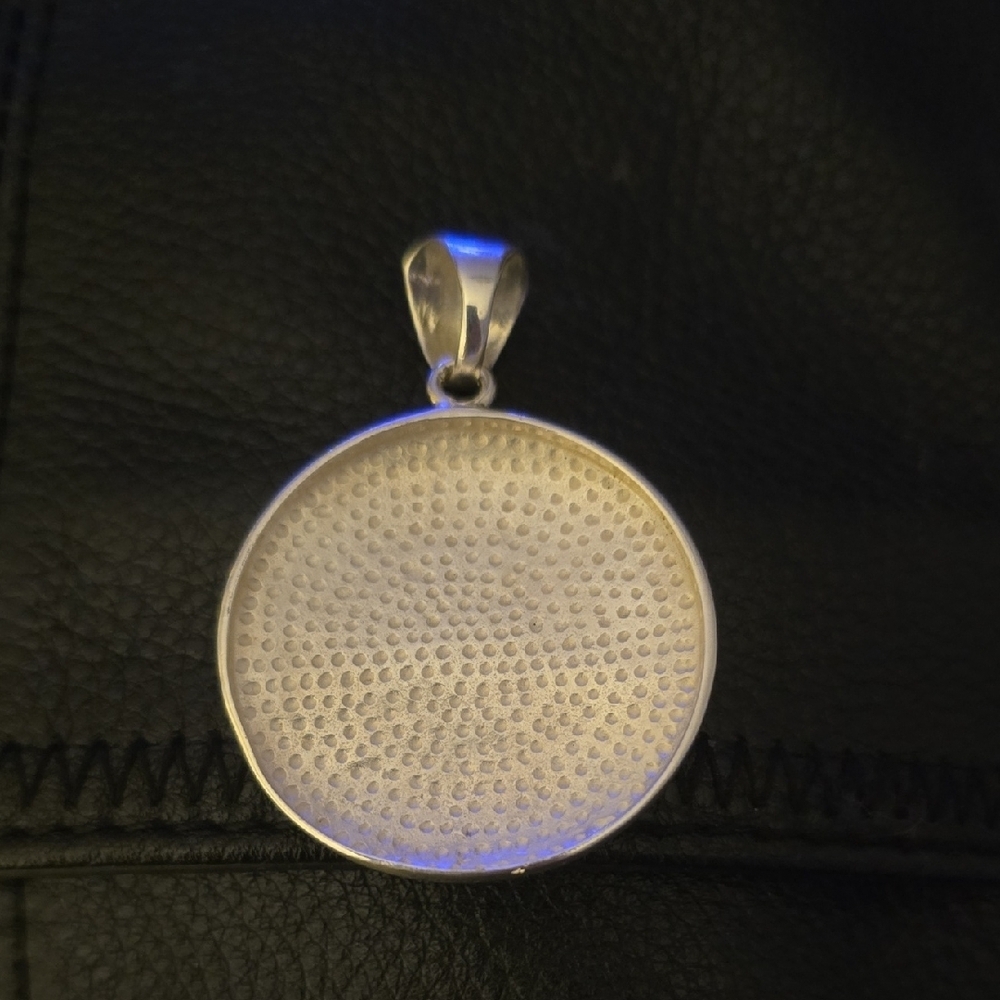 Silpada 925 Plain Wavy Silver Pendant - Picture 2 of 4